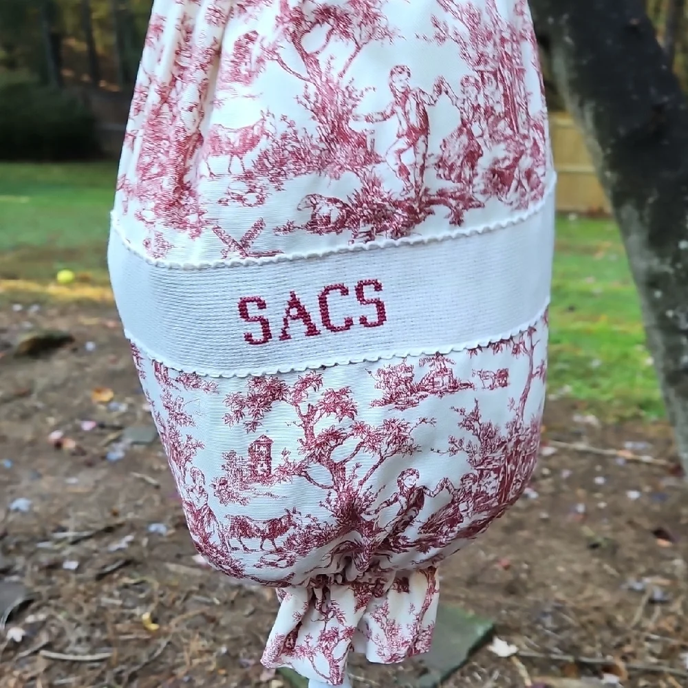 Vintage Elegant Red Cream Toile De Jouy 18 Inches Hanging Plastic Bag Holder